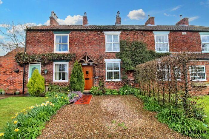 2 Bedroom Terraced House For Sale In Tanton Terrace, Hull, HU11