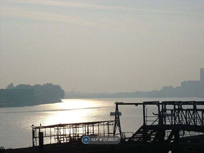 2 Bedroom Flat To Rent In Stretton Mansions, London, SE8