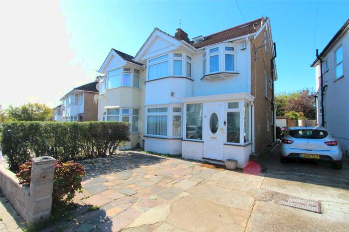 5 Bedroom Semi-Detached House To Rent In Portland Crescent (Sub-No Maint), Stanmore, HA7
