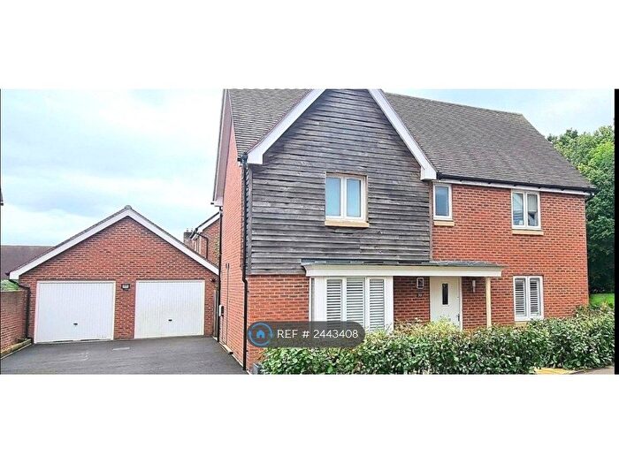 4 Bedroom Detached House To Rent In Langmore Lane, Lindfield, RH16