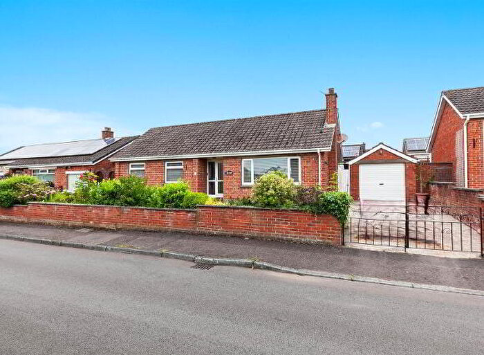 3 Bedroom Detached Bungalows For Sale In Laral Park, Newtownabbey, BT37