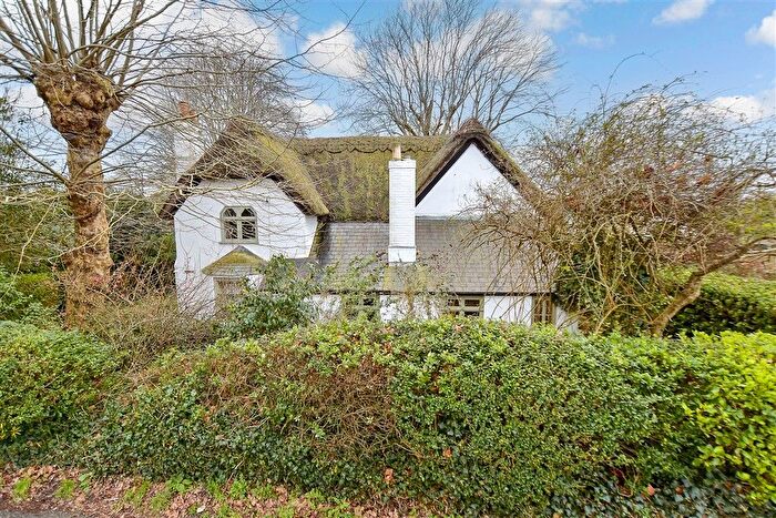 3 Bedroom Detached House For Sale In Wyatts Lane, Northwood, Isle Of Wight, PO31