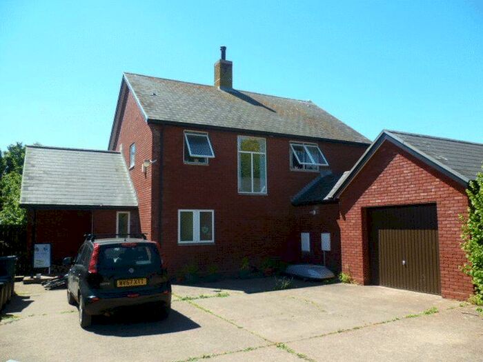 4 Bedroom Detached House To Rent In Broadclyst, Exeter, EX5