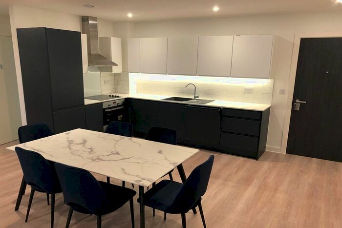 3 Bedroom Flat To Rent In New Kings Head Yard, Salford M3