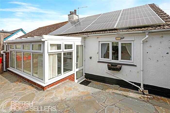 2 Bedroom Bungalow For Sale In Hartland Road, Port Isaac, Cornwall, PL29