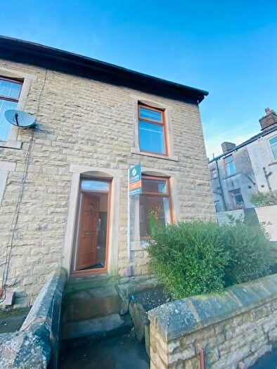 2 Bedroom End Of Terrace House To Rent In Princess Street, Haslingden, BB4
