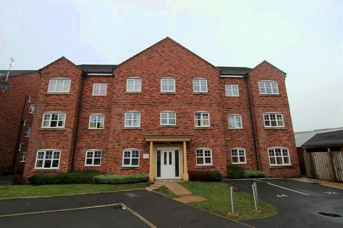 2 Bedroom Flat To Rent In Hudson Close, Bolton, BL3