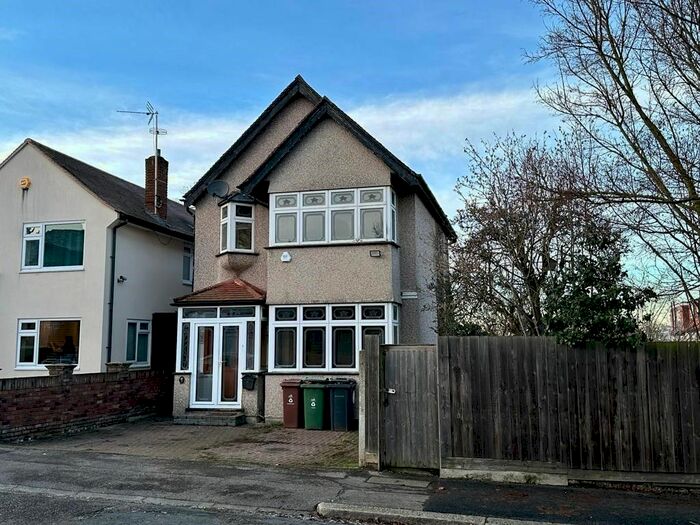 3 Bedroom Property To Rent In Sheredan Road, London, E4