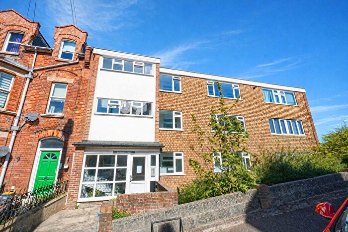 1 Bedroom Flat For Sale In Wellington Road, Hastings, TN34