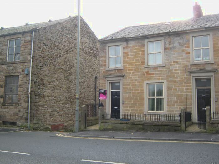 1 Bedroom Flat To Rent In Westgate, Burnley, Lancashire, BB11