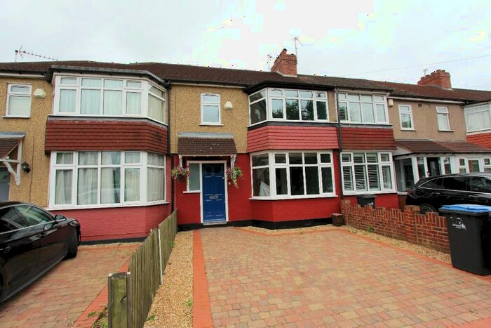 3 Bedroom Terraced House To Rent In Dimsdale Drive, Enfield, Middlesex, EN1