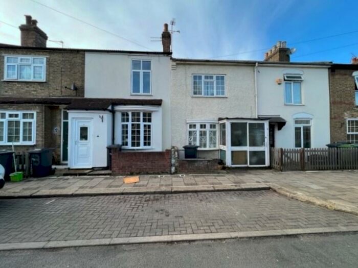 2 Bedroom Terraced House To Rent In Cross Road, Waltham Cross, EN8