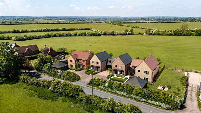 5 Bedroom House For Sale In Long Crendon, Buckinghamshire, HP18