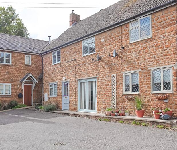 3 Bedroom Terraced House For Sale In The Potteries High Street Barford St. Michael Banbury, OX15