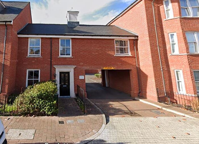 2 Bedroom Maisonette For Sale In Roman Circus Walk, Colchester, CO2