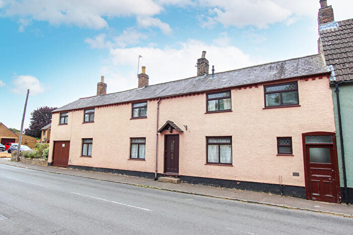 3 Bedroom Cottage For Sale In Main Street, Little Harrowden, NN9