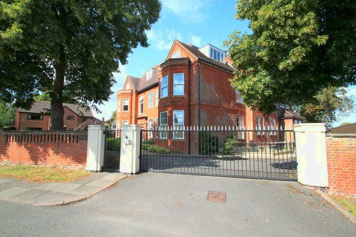 1 Bedroom Apartment To Rent In Newmarket, Suffolk, CB8