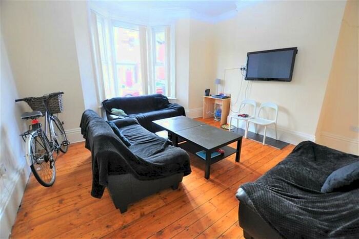 7 Bedroom Terraced House To Rent In Osborne Avenue, Jesmond, Newcastle Upon Tyne, NE2
