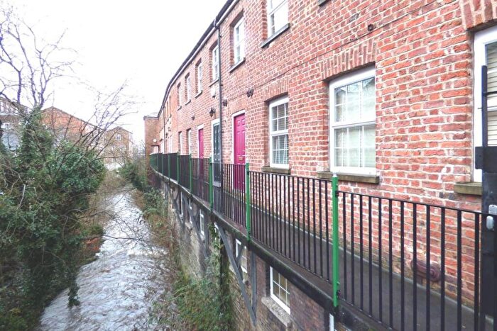 2 Bedroom Apartment To Rent In Brookside Mill, Macclesfield, SK11