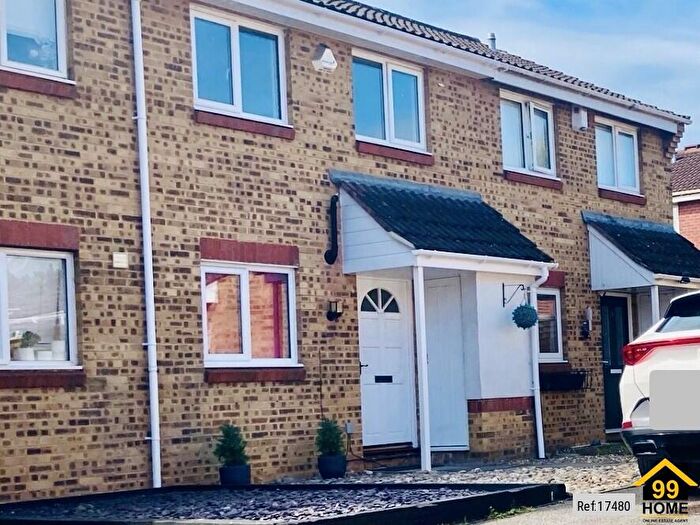 3 Bedroom Terraced House For Sale In Bickford Close, Bristol, Barrs Court, United Kingdom, BS30