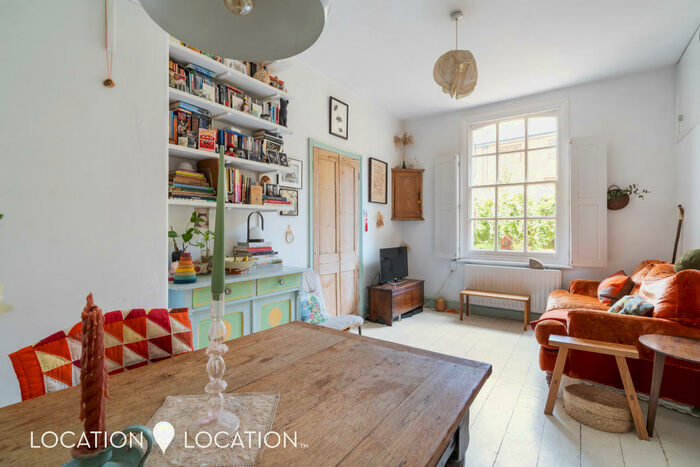 1 Bedroom Flat To Rent In Gibson Gardens, N16