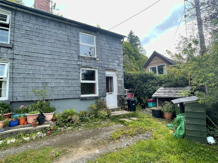 2 Bedroom End Of Terrace House For Sale In Rock Terrace, Llanidloes, Powys, SY18