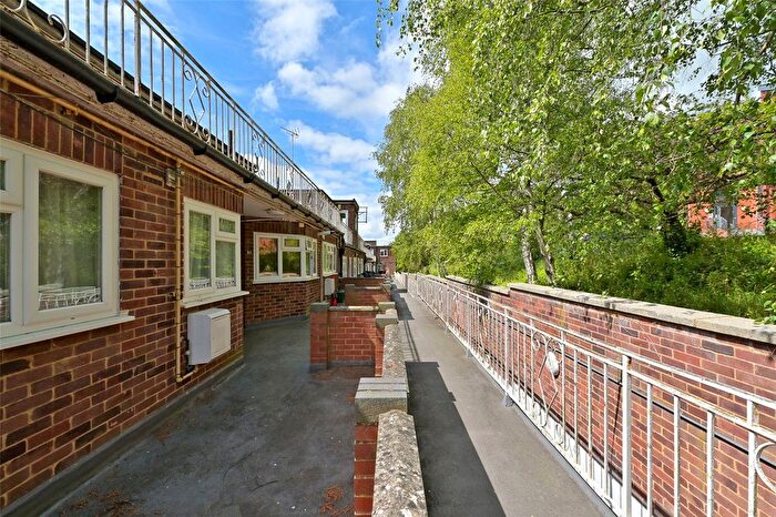 2 Bedroom Flat To Rent In Rowland Place, Green Lane, Northwood, HA6
