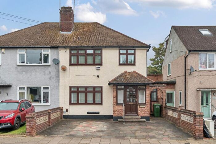 3 Bedroom Semi-Detached House To Rent In Lockesley Drive Orpington, BR5