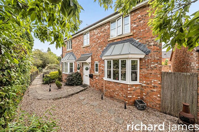 4 Bedroom Detached House For Sale In Oakhurst Way, Oakhurst, Swindon, SN25