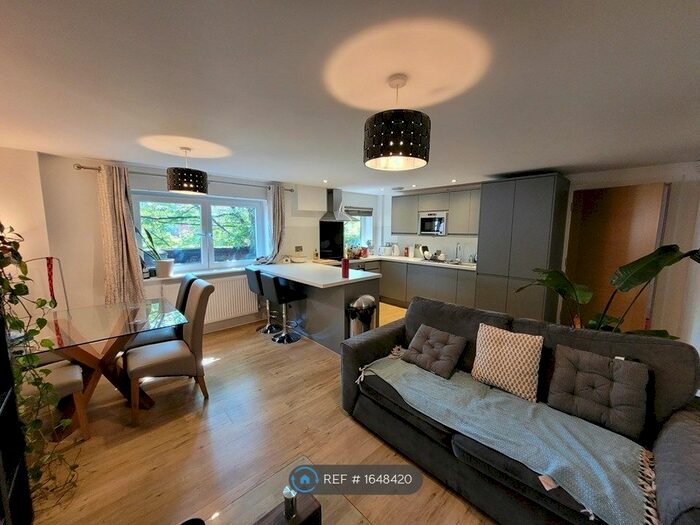 1 Bedroom Flat To Rent In Burton Road, Manchester, M20