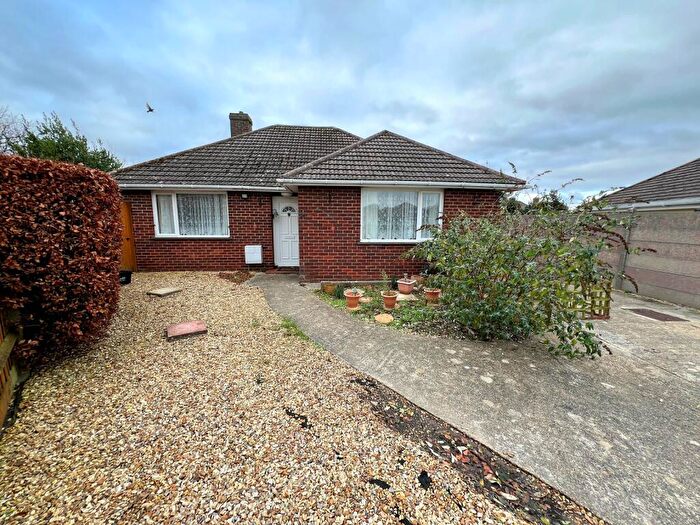 2 Bedroom Detached Bungalow To Rent In Heathy Close, Barton On Sea, New Milton, Hampshire., BH25