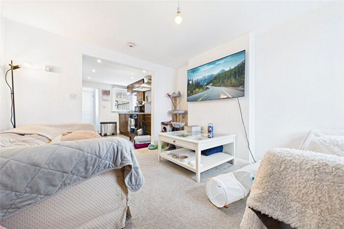 2 Bedroom Terraced House For Sale In High Street, Theale, Reading, Berkshire, RG7