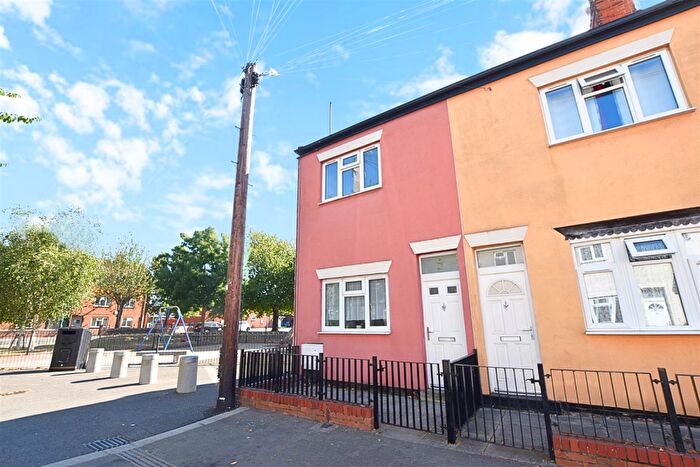 2 Bedroom Terraced House For Sale In Guildford Street, Grimsby, DN32