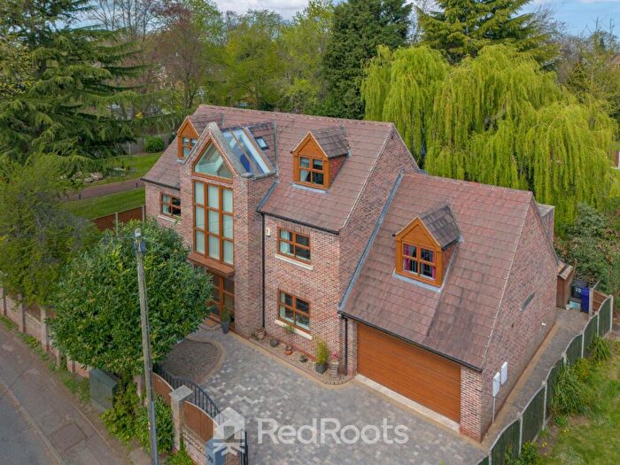 4 Bedroom Detached House For Sale In Park Drive, Sprotbrough, Doncaster, DN5