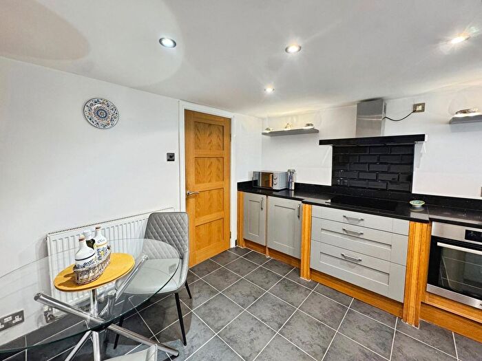 3 Bedroom End Terrace House For Sale In Crown Road, Kenfig Hill, Bridgend, CF33