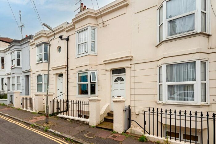 1 Bedroom Apartment For Sale In Rose Hill Close, Brighton, BN1