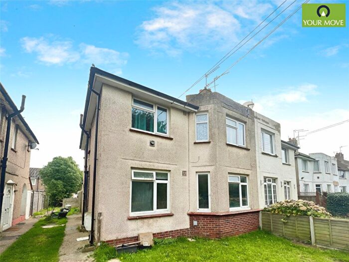 2 Bedroom Flat To Rent In Highfield Gardens, Bognor Regis, West Sussex, PO22