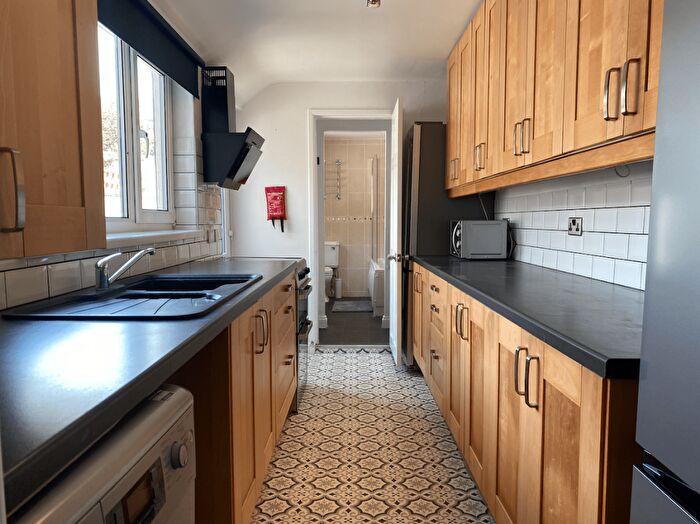 3 Bedroom Terraced House To Rent In Kirkby Street - Bed, LN5