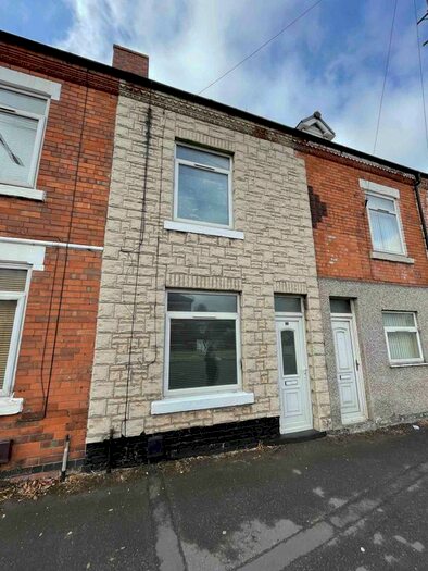 3 Bedroom Terraced House To Rent In Station Road, Shirebrook, Mansfield, NG20