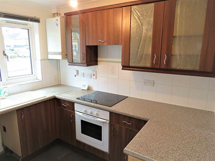 2 Bedroom Semi-Detached House To Rent In Dogsthorpe Road, Peterborough, PE1