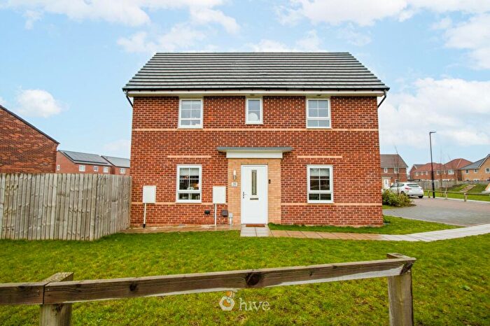 3 Bedroom Detached House For Sale In Valerian Close, New Rossington, Doncaster, DN11