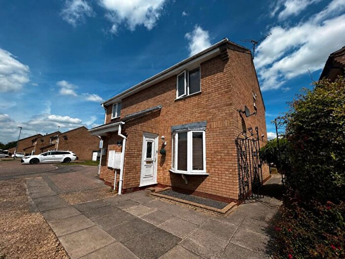 3 Bedroom Semi Detached House For Sale In Uldale Way, Peterborough, PE4
