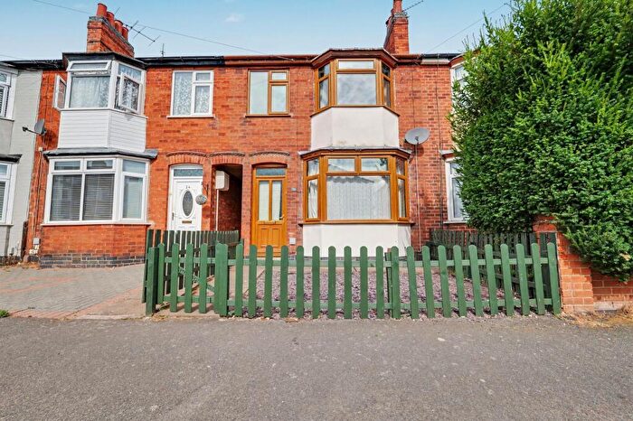 3 Bedroom Terraced House For Sale In Linden Road, Loughborough, LE11