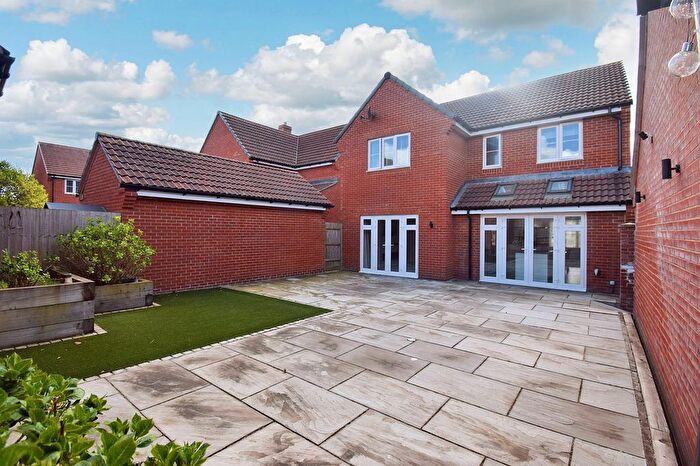 4 Bedroom Detached House For Sale In Chiltern Crescent, Fair Oak, Eastleigh, Hampshire, SO50