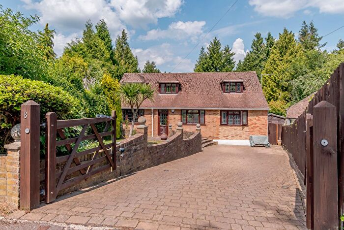 4 Bedroom Detached House For Sale In Wyatts Close, Chorleywood, WD3