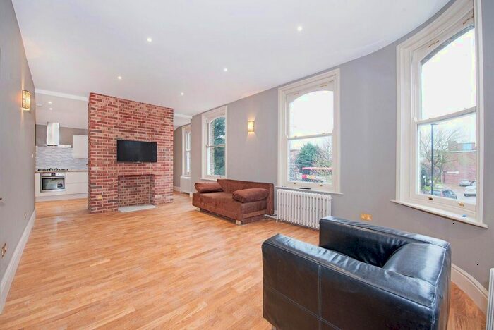 2 Bedroom Flat To Rent In Ranelagh Road, Ealing, W5