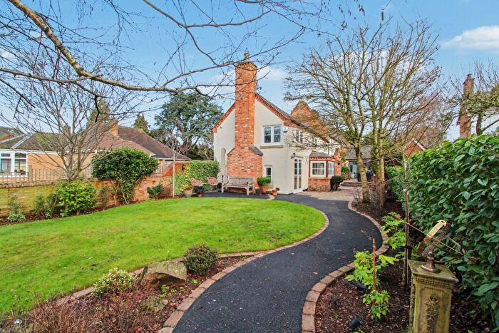 5 Bedroom Detached House For Sale In Northfield Road, Blaby, Leicester, LE8