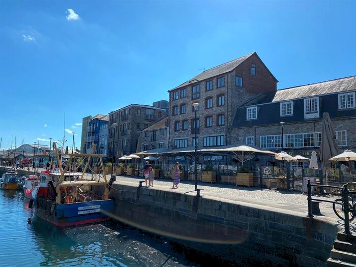 2 Bedroom Flat To Rent In Quay Road, Barbican, Plymouth, Devon, PL1