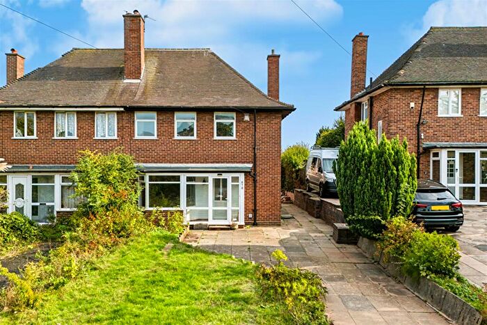 3 Bedroom Semi Detached House For Sale In Old Lode Lane, Solihull, B92