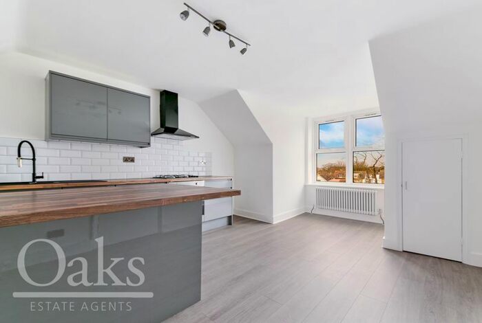 2 Bedroom Flat To Rent In Selhurst Road, London, SE25